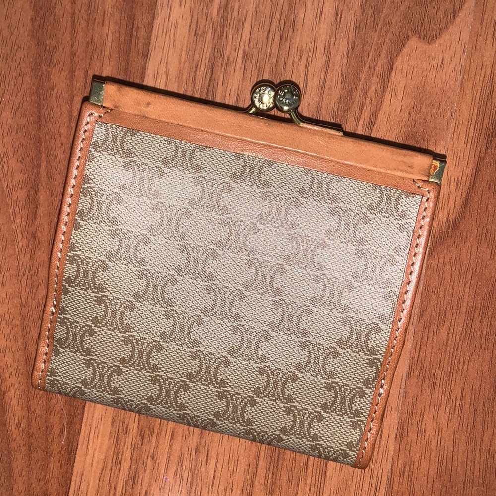 NWOT Authentic Celine Kisslock Wallet - Picture 4 of 14